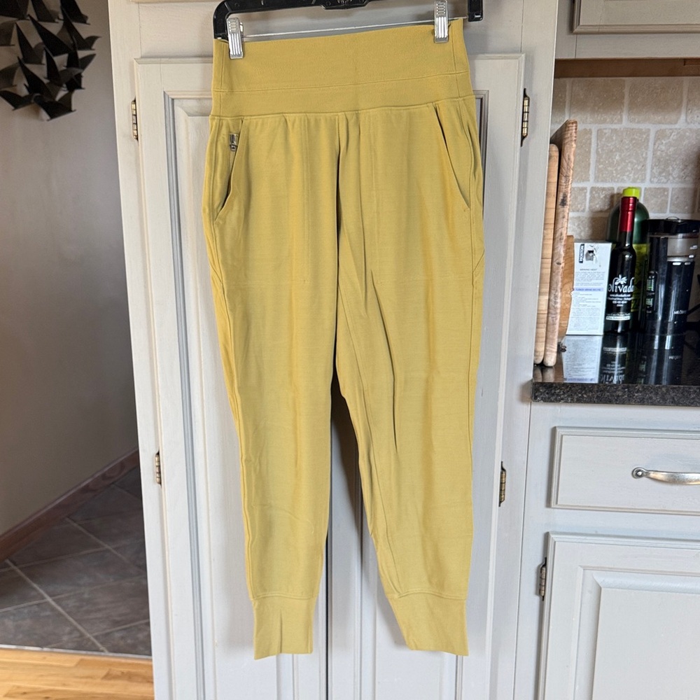 Athleta Women's Yellow-Green High-Waist Jogger Pants